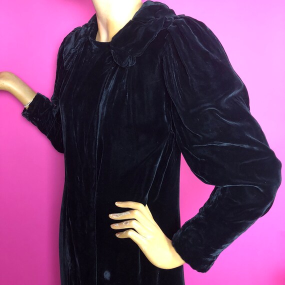 1930s Full Length Black Velvet Frock Coat with Le… - image 6