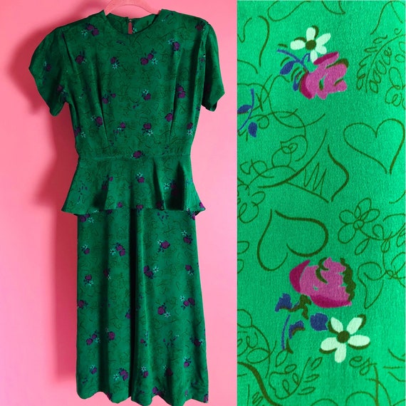 1940s Emerald Green Novelty Print Short Sleeved Dr