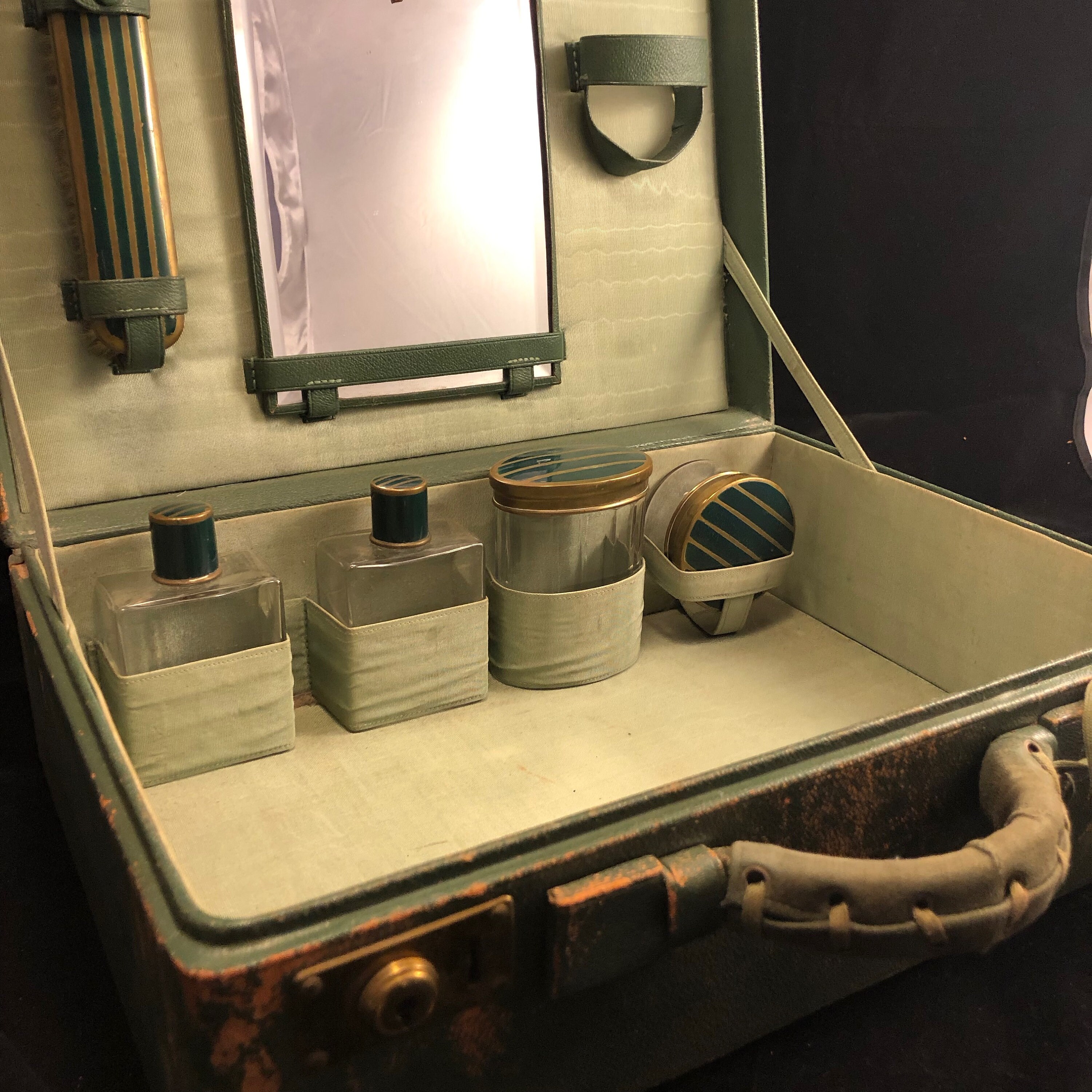 Maleta vanity Case de la década de cuero verde Etsy España