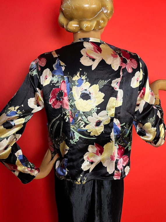 1930s Floral Satin Jacket with Hard Plastic Buckl… - image 8