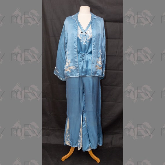 1920s 1930s Chinese Embroidered Silk Dragon Loungi