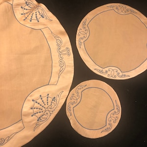 Incredible 1930s Peach Silk Satin & Linen Set of 13 Boudoir Vanity Doilies or Table Mats, 3 sizes, Blue Shell Embroidery, Rare