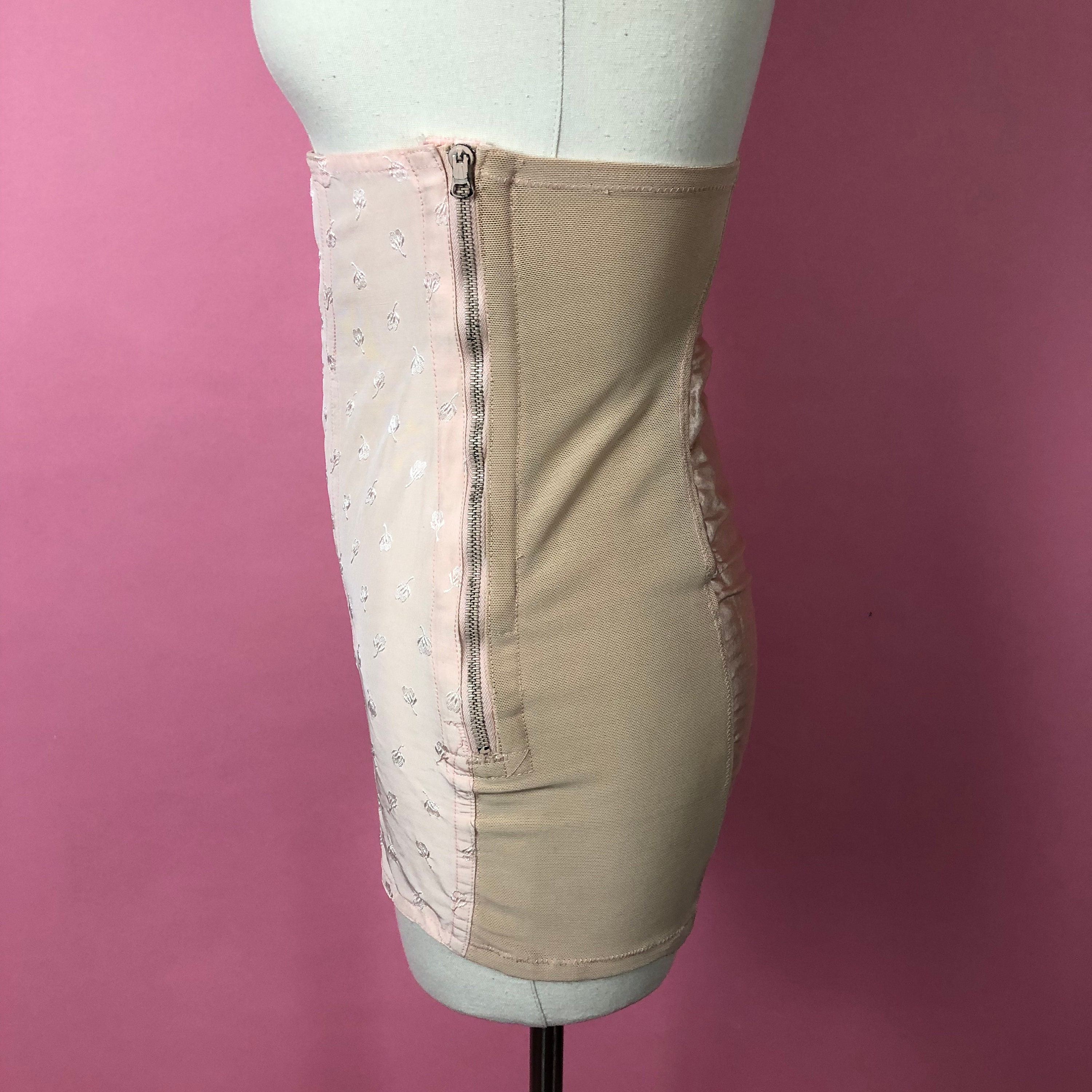 1950s Berlei Pink Boned Waist Cincher Girdle Corset With Satin, Elastic and  Brocade Panels, Zip and Metal Hook Closure, Size 26, AS IS 