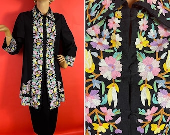 Gorgeous 1930s Embroidered Wool Coat with Collar, Chainstitch Wool Floral Embroidery, Pastel Colours on Black, Double Inner Pockets