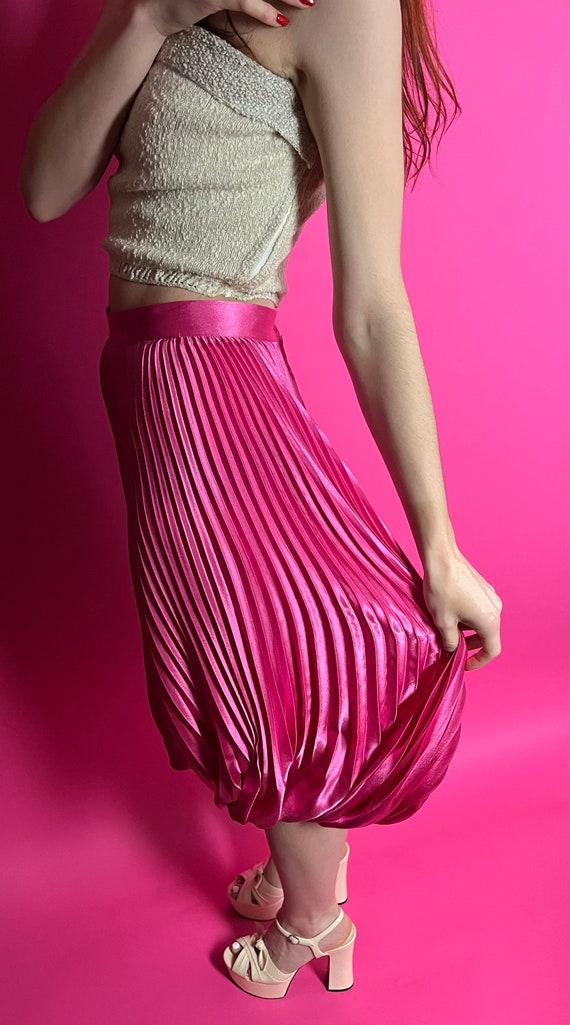 1980s Bright Pink Pleated Satin Culottes Harem Pa… - image 8