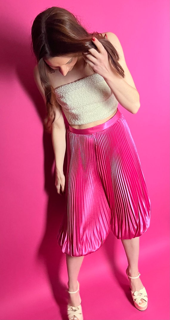 1980s Bright Pink Pleated Satin Culottes Harem Pa… - image 4