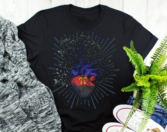 Chemise polyamour, femme, homme, cadeau poly, T-shirt polyamour, t-shirt, hauts, vêtements, coeur arbre de vie, drapeau poly