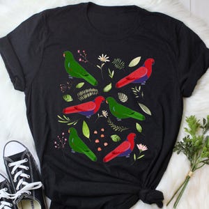 Eclectus Parrot Shirt, Women, Men, Funny Parrot Lover Gift, Cute Bird T-shirt, Pet Tshirt, Male Female Green Red Eclectus, Eclectus Mom Dad