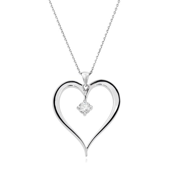Heart necklace with diamond in the middle sale
