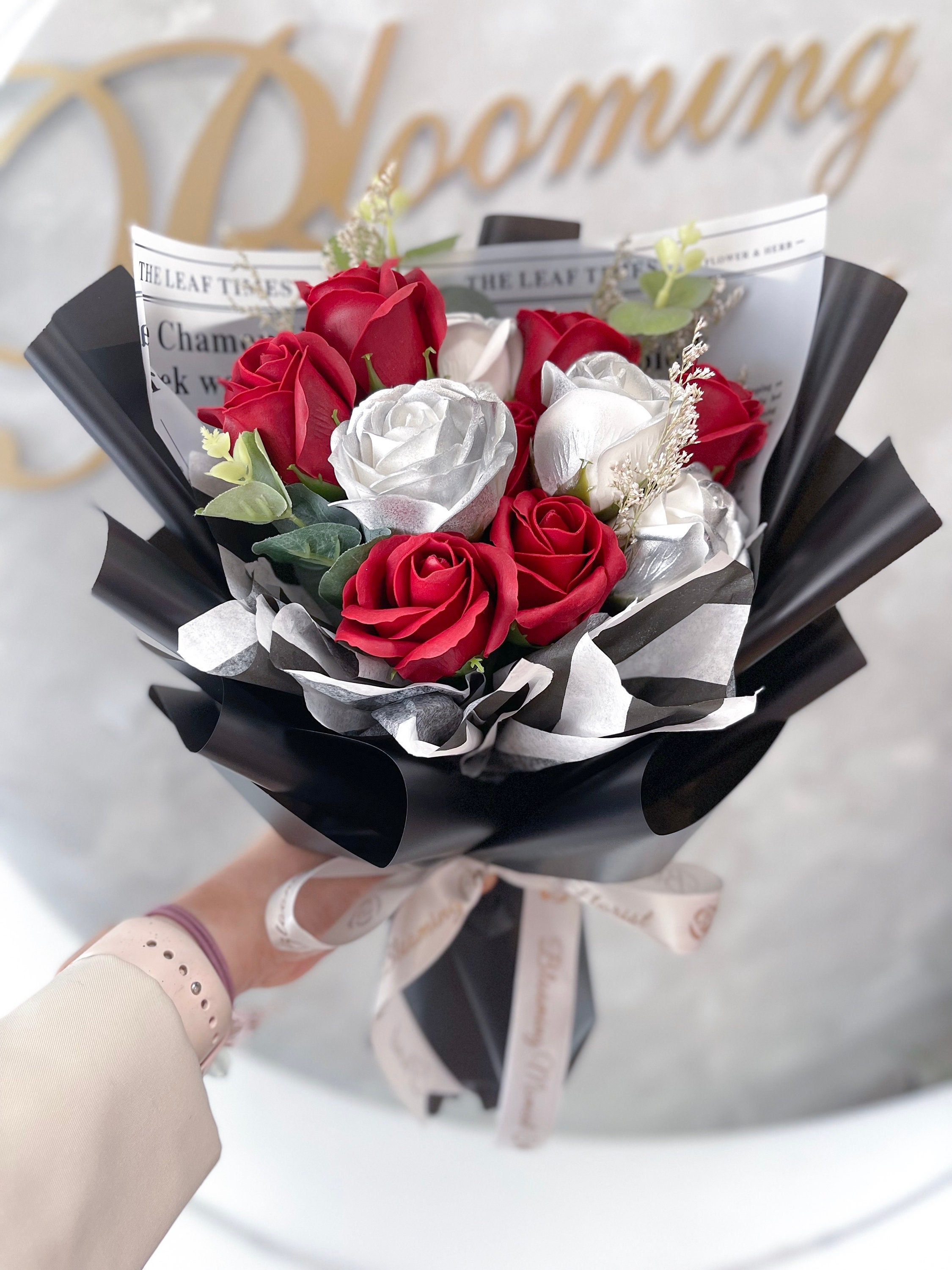 20pcs/pack Flower Wrapping Plastic Diamond Shape Korean Style single rose  plastic bouquet