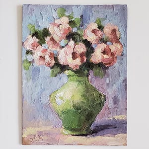 Róże w zielonym wazonie, kwiatowy obraz olejny 6 na 8 cali, oryginalna sztuka, kwiaty w stylu impasto, półabstrakcyjny obraz