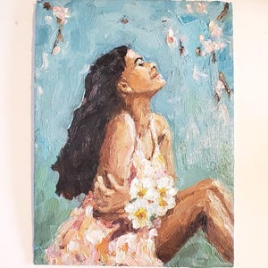 Ambiente primaveral. Mujer con narciso. Pintura al óleo, pintura figurativa, rostro femenino, retrato, arte original, retrato de mujer, 15 x 20 cm.
