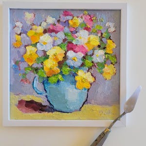 Dipinto a olio floreale con viole del pensiero, 8x8'', opera d'arte originale, fiori in impasto, dipinto semi-astratto