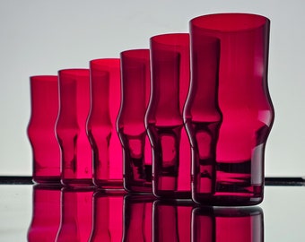 Kaj Franck set of six ruby red drinking glass Nuutajarvi 1950s