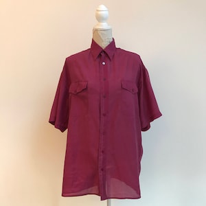 Men&#39;s Silk Summer Shirt Short Sleeve Men&#39;s Top Silky Plain Purple Shirt Button up Hipster Chemise Shirt M/L Size
