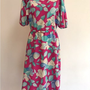 Denmark Princess Josepfine model Dress Floral Summer Fuchsia Color Blue White Flower Dress Romantic Dressing Short Sleeve Vintage 1990s