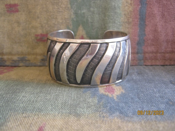 MEXICAN STERLING CUFF - image 8