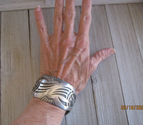 Montre à Quartz Tino USA En Argent Sterling Motif Kokopelli Et Griffe D'ours - Occasion, Bonne état, Pile Neuve