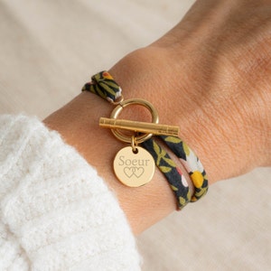 Bracelet personnalisé en cordon coton liberty avec médailles à graver, bracelet prénom, Cadeau naissance Cadeau maman Fête des mères
