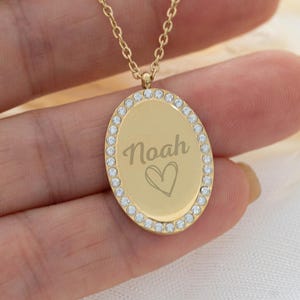 Necklace with oval rhinestone pendant Personalized necklace with engraved medal Gift for mom, gift for grandma, gift for birth