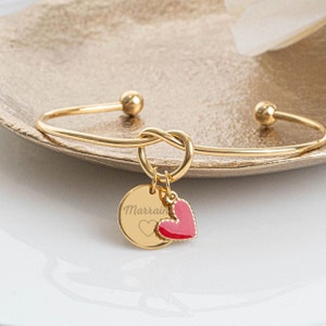 Personalized Knot Bangle Bracelet with First Name, Godmother Gift, Engraved Women's Jewelry, Godmother Bracelet Requests Birth Announcement for Mom
