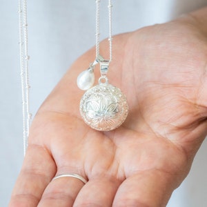 bola de grossesse motif fleur argent pendentif perle d'eau douce