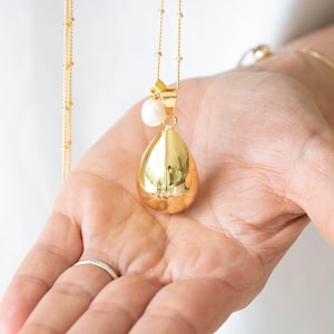 Pregnancy Bola Gold Drop Pendant Freshwater Pearl