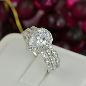 3.8ct Halo Pear Cut Bridal Wedding Engagement Ring Diamond Simulated 925 Sterling Silver Anniversary Rings