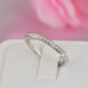 0.52ct Brilliant Cut Bridal Band Diamond Simulated 925 Sterling Silver Anniversary Rings