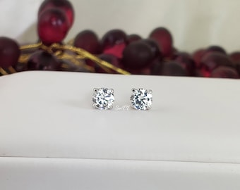 1.0 Carat 5mm Brilliant Cut Stud Earrings Diamond Simulated 925 Sterling Silver Prong Setting