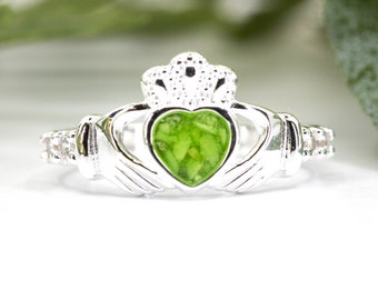 Claddagh Cremation Ashes Memorial Ring. Visit www.samfirememorials.co.uk if sending human ashes. For pet remains only.