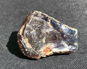 Blaues Rohbernsteinmuster: Sumatra, Indonesien - 18,8g