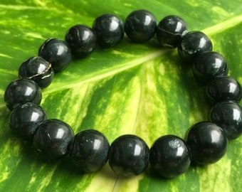Black Green Jade arm bracelet - from Indonesia - gemstone - jewelry - rare - 12 mm round beads - elastic - polished beads - unisex - 49.9 g