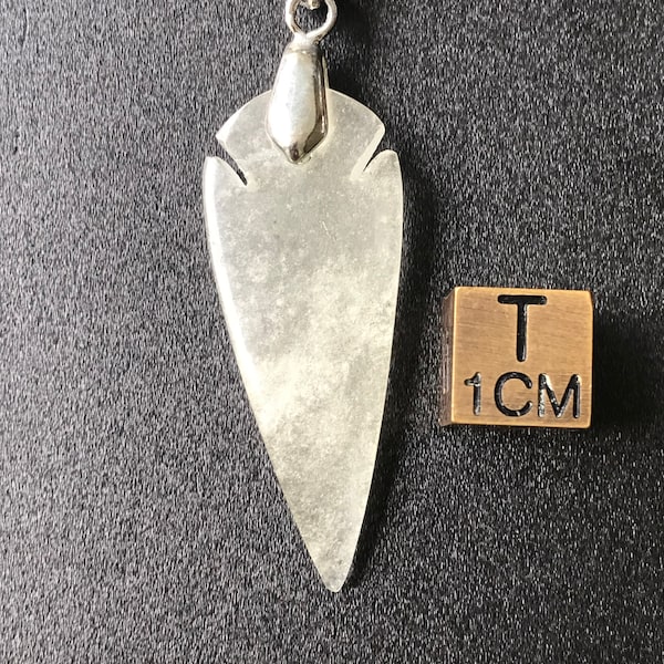 Libyan Desert Glass cabochon necklace- LDG - Top GEM quality - completely translucent with inclusions arrow shape - mirror polished - 3.8 g