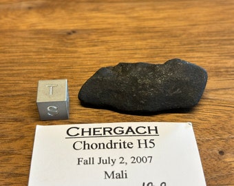 Meteorite CHERGACH - Chondrite H5 - fell 2007 in Mali - Africa - absolutely amazing 100 % crusted fresh individual - 18.8 g