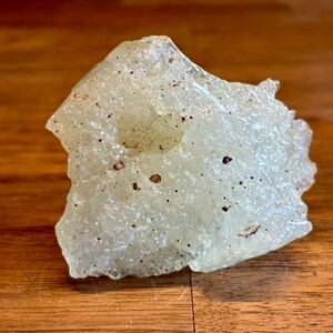 Libyan Desert Glass - individual specimen - amazing natural outside pattern and shape - semi translucent - top quality - 84.1 g