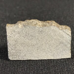 NWA 6477 Eucrit Meteorit Scheibe - Marokko Fund (4.339 g)
