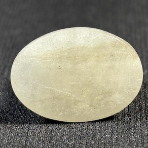 LIBYAN Desert Glass - amazing specimen - oval shaped cabochon - Top GEM AAA quality - completely translucent - for jewelry - 3 g