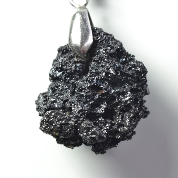 Volcanic Lava Rock Magma necklace - from active Mount Bromo Volcano - East Java - Indonesia - natural - no treatment - rare pendant - 4.5 g