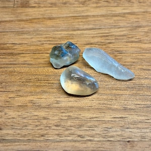 Libyan Desert Glass - 3 individual specimen lot - Top GEM AAA quality - completely translucent Desert Glass - natural outside patina - 6 g