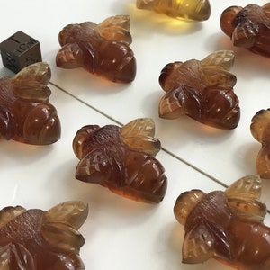 BEE - carved from Blue natural AMBER from Indonesia - Sumatra - hand made - absolutely and unique - polished - different colors approx. 5 g