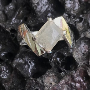 Libyscher Wüstenglas Ring - mit geschliffenem polierten Cabochon - 925 Sterling Silber - TOP Qualität - mit Einschlüssen - handgefertigt - 4,1 g US Größe 6,5