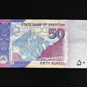 New PAKISTAN 50 Rupees bank note - UNC - in circulation but not used - shipped directly from Islamabad - Pakistan - collectors bank note