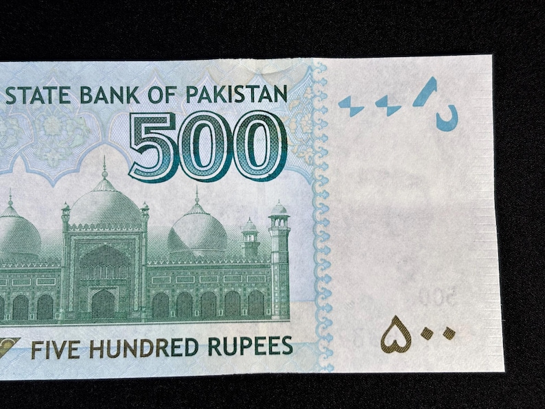 New PAKISTAN 500 Rupees Bank Note - UNC - in Circulation but Not Used ...