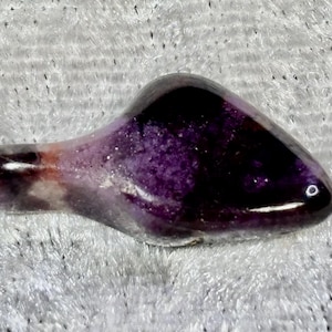 Sugilite AAA quality - tumbled stone - Wessel mine South Africa - rare Gemstone - 1.7 g