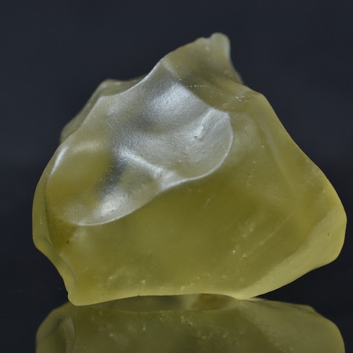 BEE - Carved From Blue Natural AMBER From Indonesia
