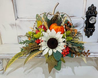 Autumn/Fall Wired Floral Pumpkin Decor Arrangement, Fall Table Decor, Fall Floral Arrangement, Harvest Centerpiece