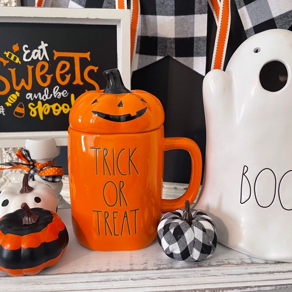 Rae Dunn Halloween Collection Trick Or Treat Mug w/Jack ‘O Lantern Topper, Rae Dunn Mug