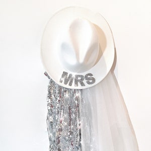 The ORIGINAL Sequin Fringe Jacket and matching Mrs Fedora Bridal Statement Fringe Boho Disco Photoshoot Theme. Country Dolly Bridal Trends afbeelding 8