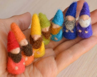 Gnomo de lana de fieltro con aguja, figura en miniatura